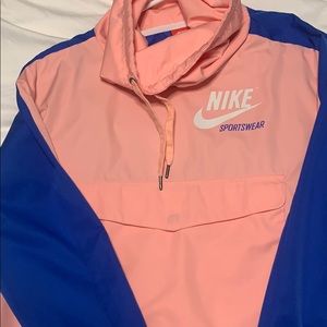 Women’s Nike pullover jacket